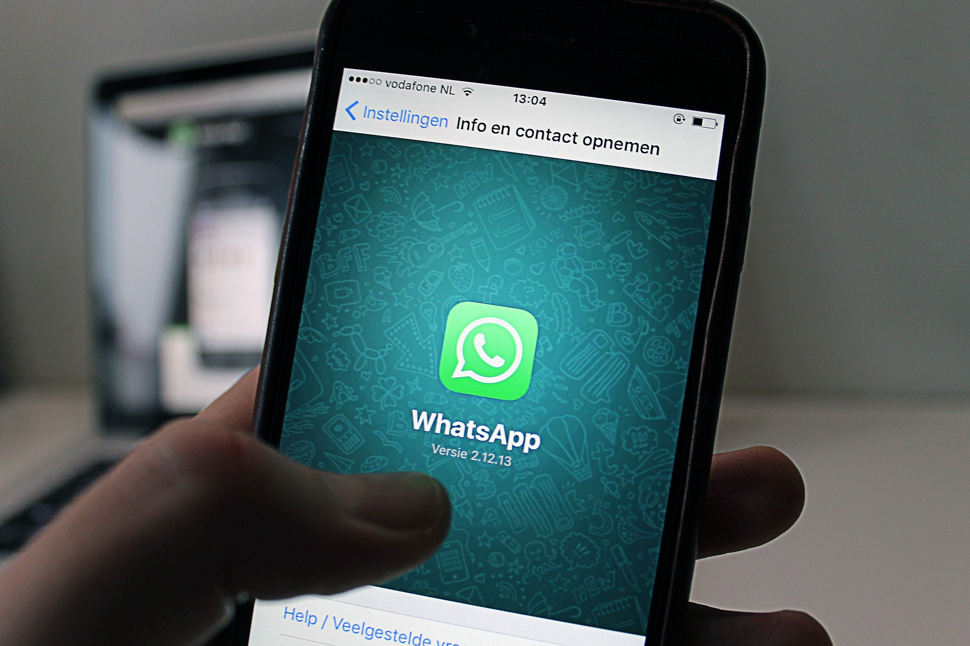 俄罗斯试图封锁 WhatsApp 与 Telegram，实施通讯限制